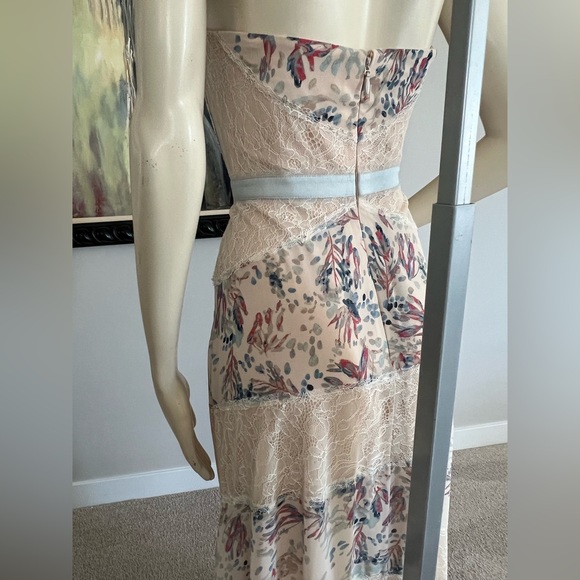 NEW BCBGMaxAzria “Elle” DewCombo Strapless Maxi Gown
Size 0 - Picture 9 of 15